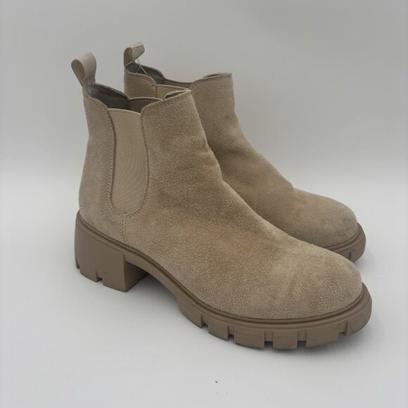 Steve Madden Howler Chelsea Boot Sand Tan Suede Womens Size 9 Lug Sole Chunky - Picture 1 of 9